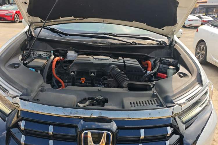 Used Honda Elysion 2022 2.0L eHEV Prestige Edition Engine Bay