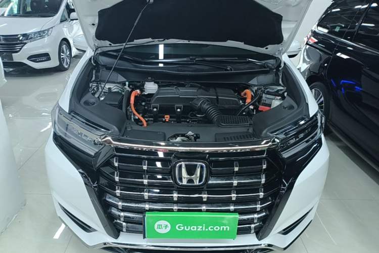 Used Honda Elysion 2022 2.0L eHEV Luxury Edition Engine Bay