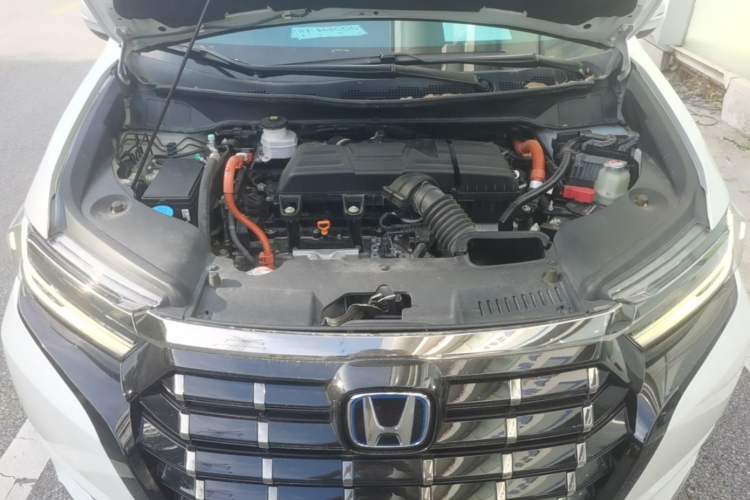 Used Honda Elysion 2022 2.0L eHEV Luxury Edition Engine Bay
