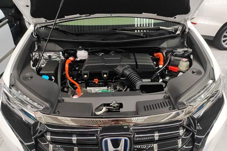 Used Honda Elysion 2022 2.0L eHEV Luxury Edition Engine Bay