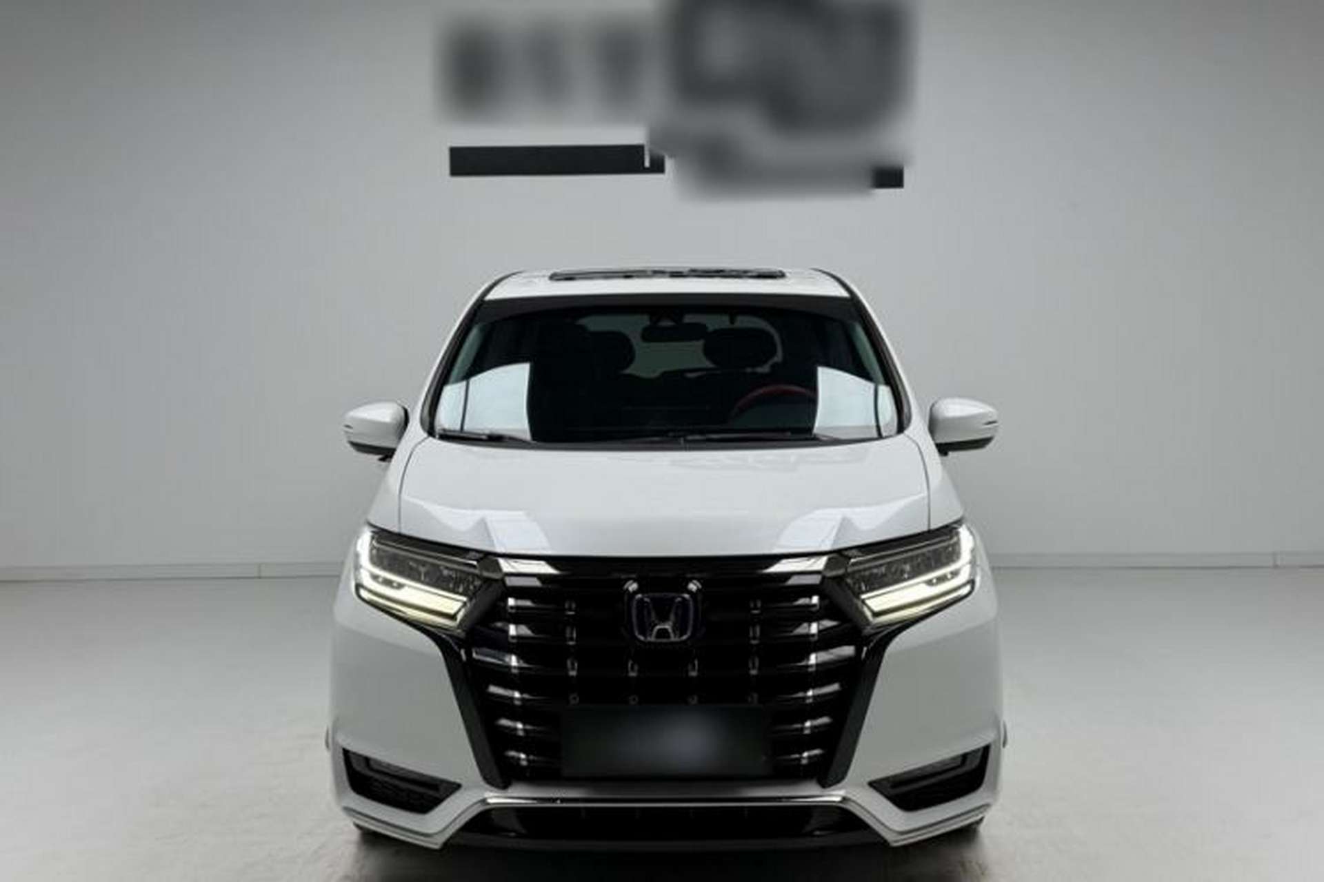 Used Honda Elysion 2022 2.0L eHEV Luxury Edition Exterior 1
