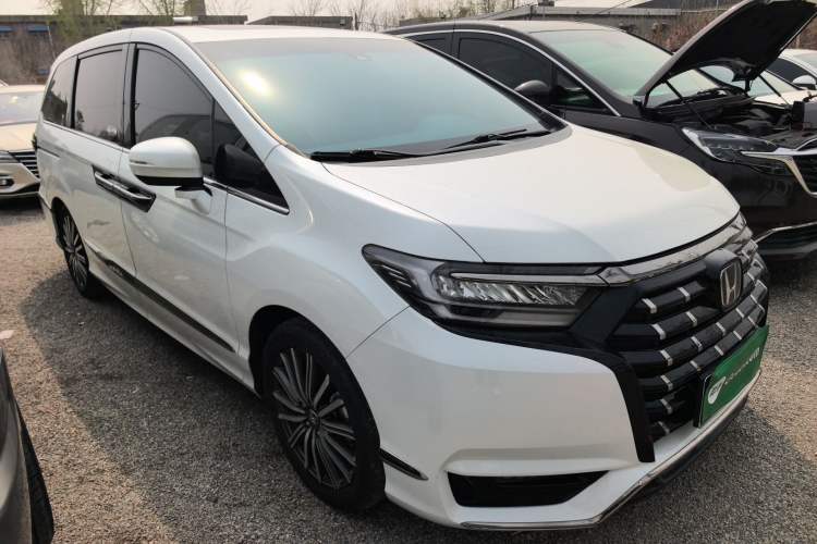 Used Honda Elysion 2022 2.0L eHEV Luxury Edition Exterior 1