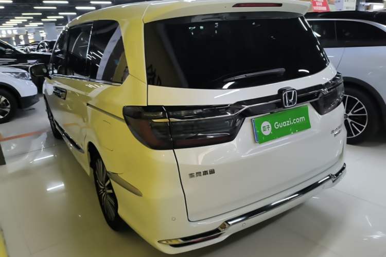 Used Honda Elysion 2022 2.0L eHEV Luxury Edition Exterior 2