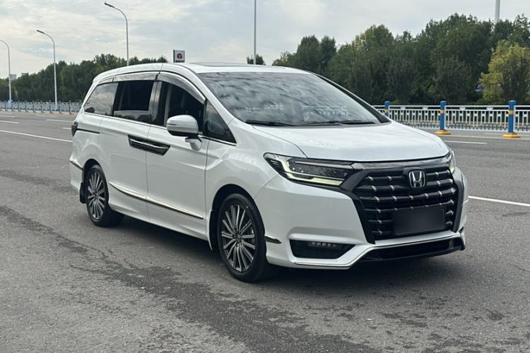 Used Honda Elysion 2022 2.0L eHEV Luxury Edition Exterior 2