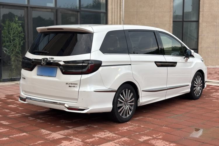 Used Honda Elysion 2022 2.0L eHEV Luxury First Edition Exterior 3