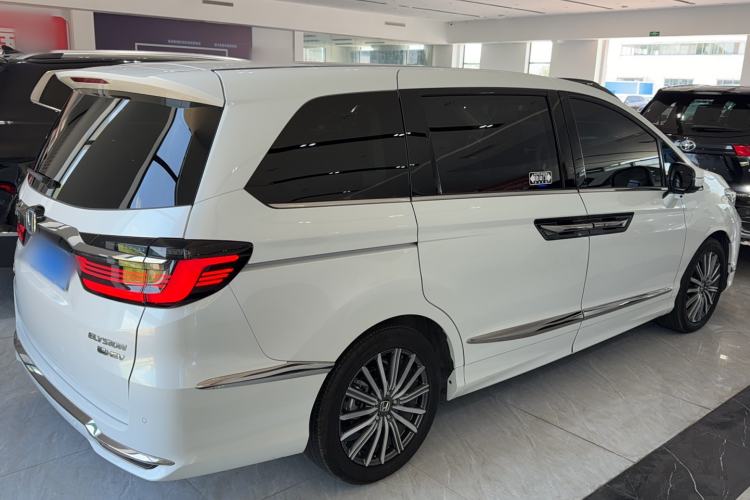 Used Honda Elysion 2022 2.0L eHEV Luxury Edition Exterior 3