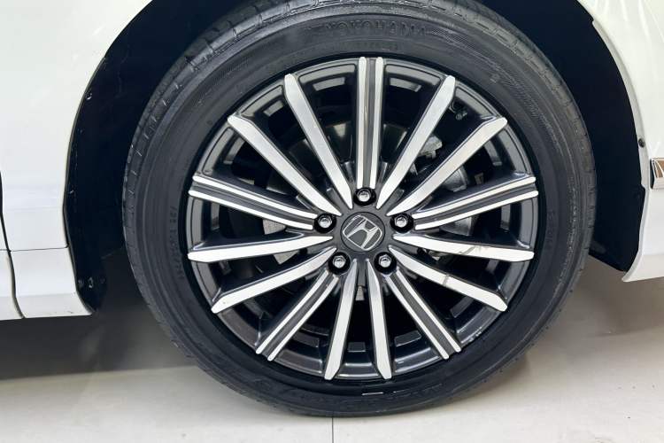 Used Honda Elysion 2022 2.0L eHEV Luxury First Edition Exterior 3