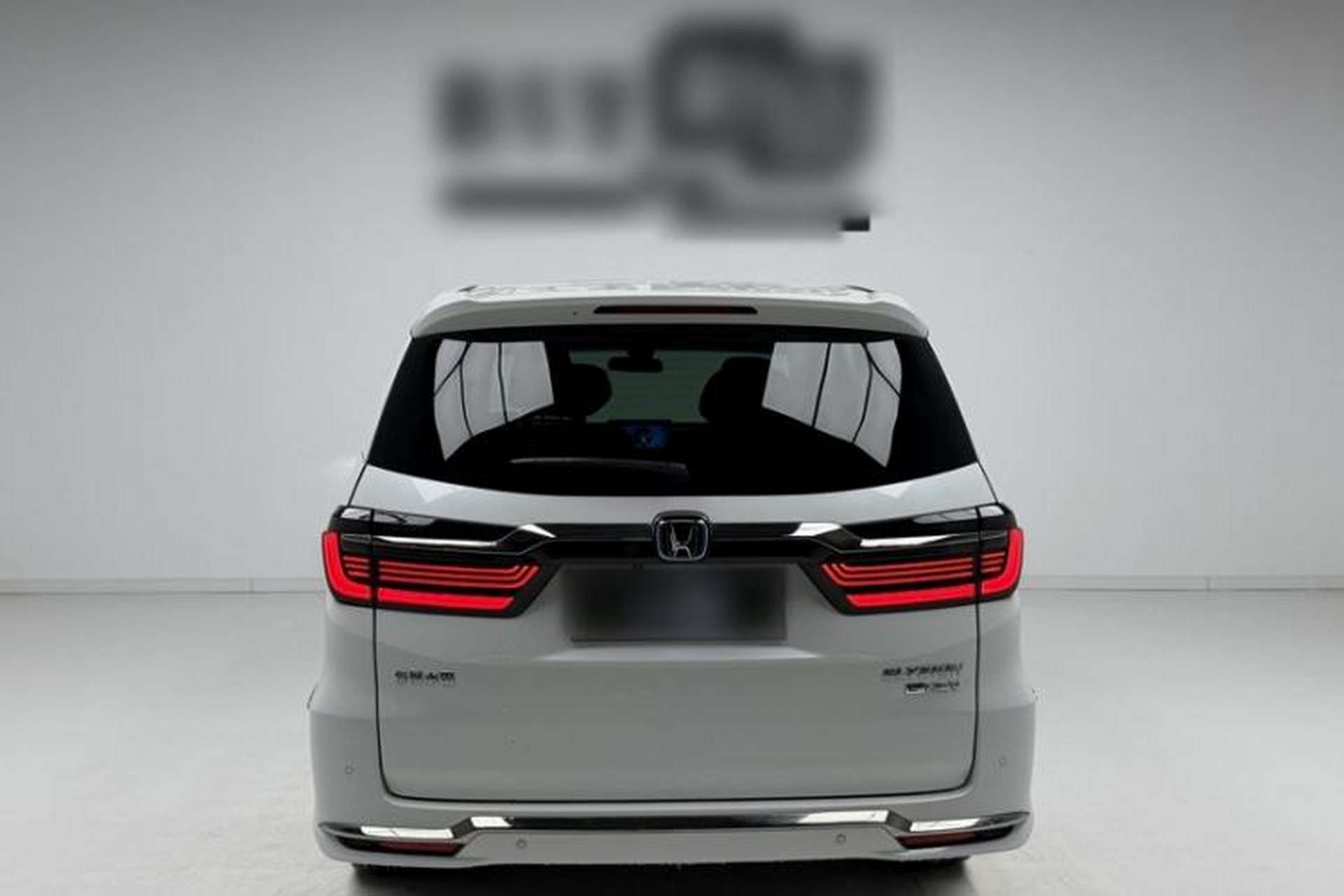 Used Honda Elysion 2022 2.0L eHEV Luxury Edition Exterior 4