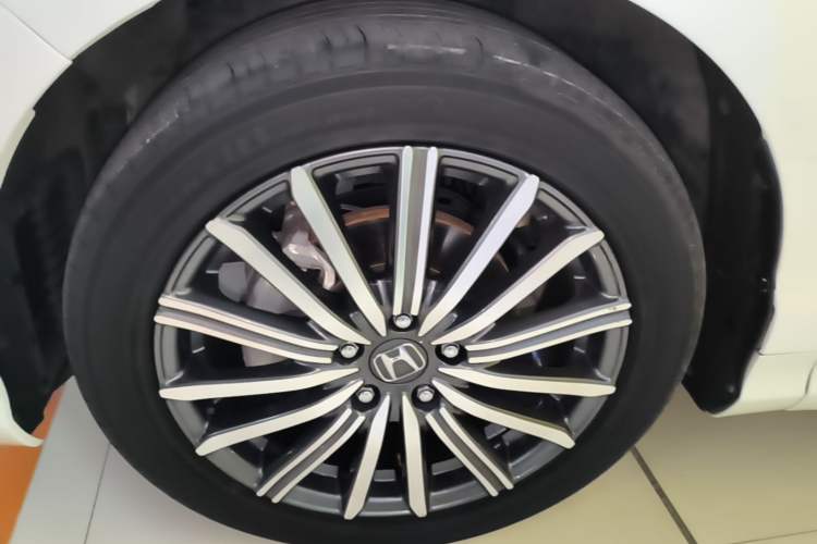Used Honda Elysion 2022 2.0L eHEV Luxury Edition Exterior 4