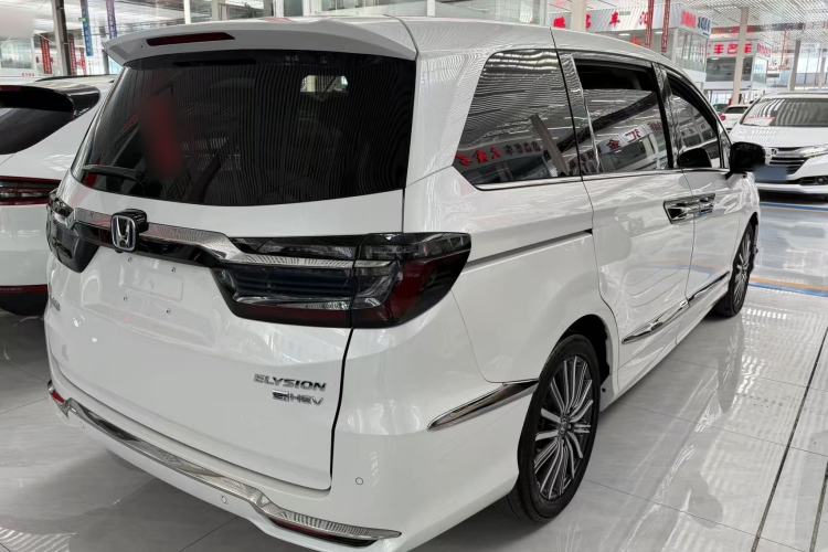 Used Honda Elysion 2022 2.0L eHEV Luxury Edition Exterior 5