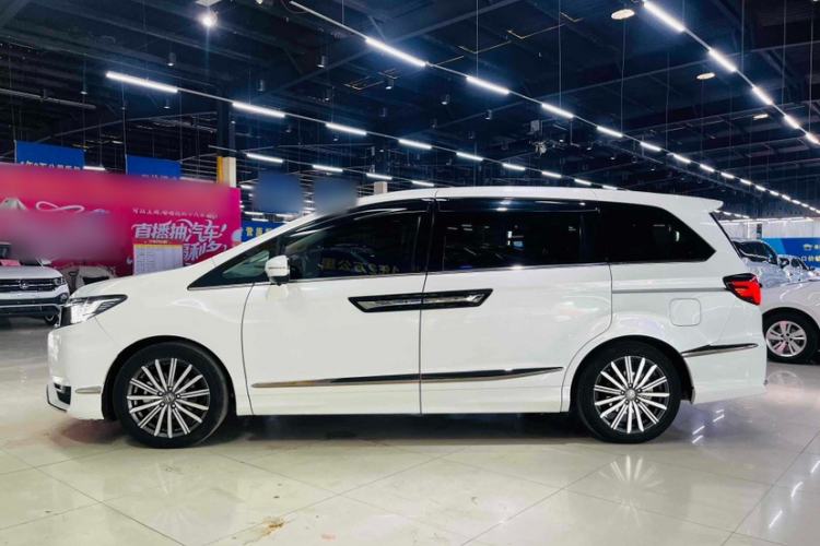 Used Honda Elysion 2022 2.0L eHEV Luxury First Edition Exterior 5