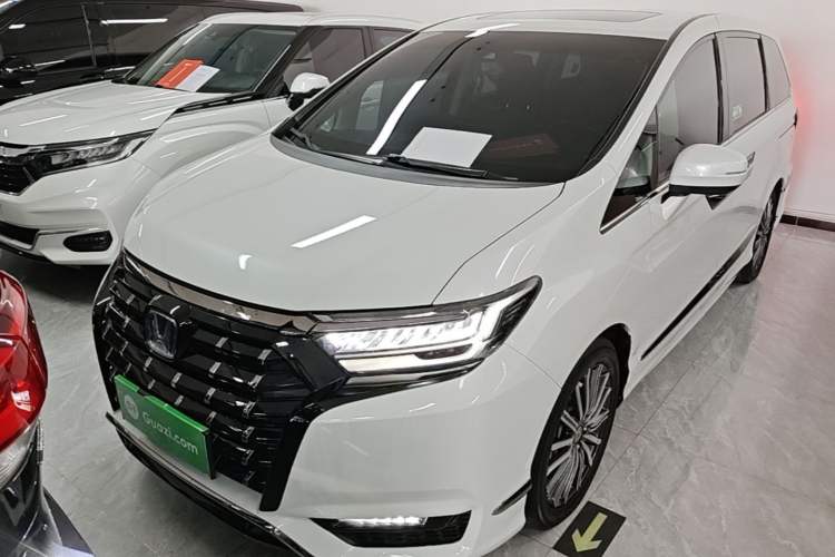 Used Honda Elysion 2022 2.0L eHEV Luxury Edition Front