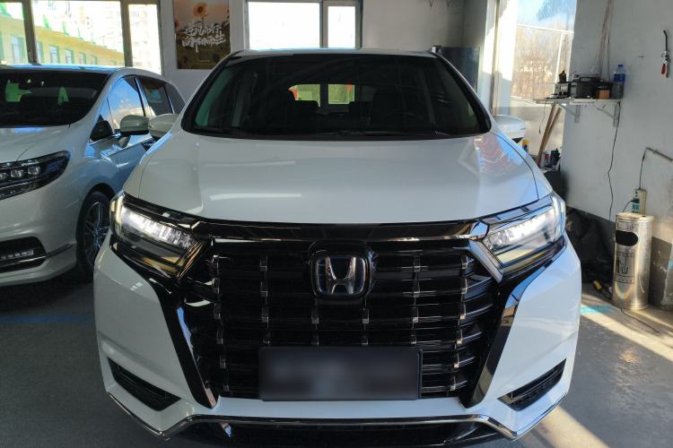 Used Honda Elysion 2022 2.0L eHEV Luxury Edition Front