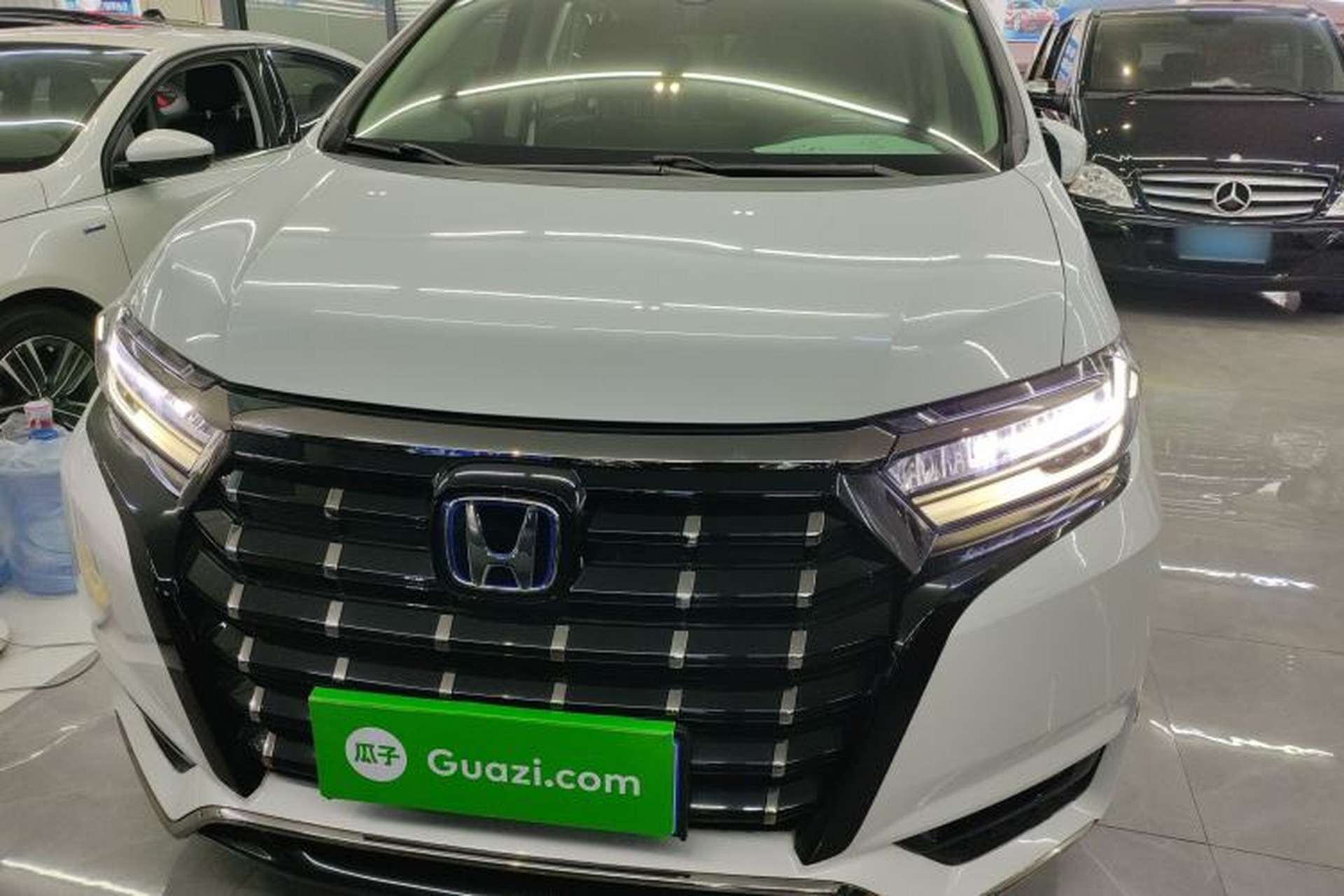 Used Honda Elysion 2022 2.0L eHEV Luxury First Edition Front