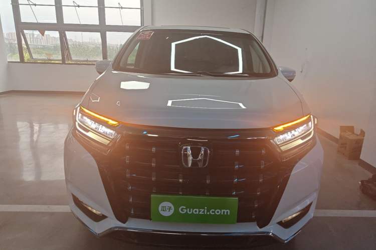 Used Honda Elysion 2022 2.0L eHEV Luxury First Edition Front
