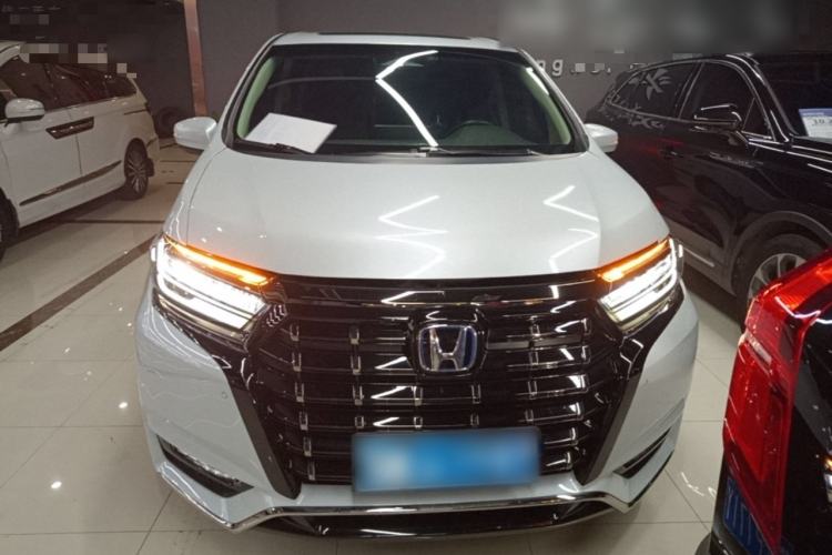 Used Honda Elysion 2022 2.0L eHEV Luxury Edition Front