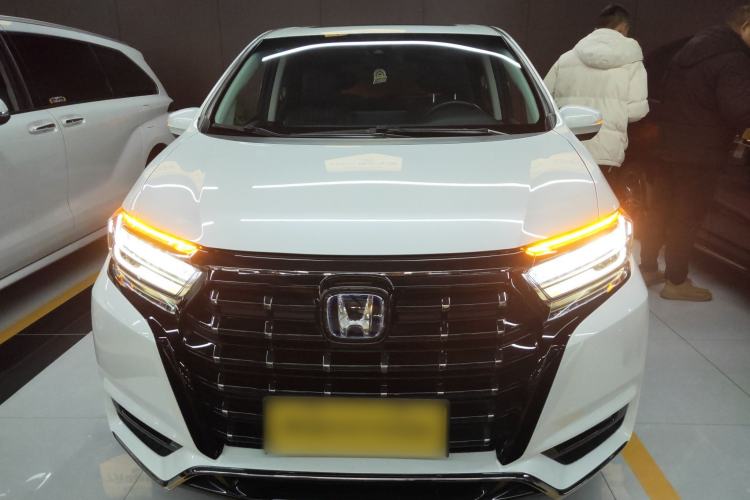 Used Honda Elysion 2022 2.0L eHEV Luxury Edition Front