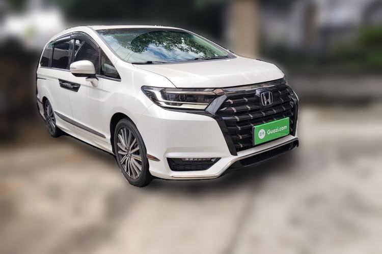 Used Honda Elysion 2022 2.0L eHEV Luxury Edition Front Right 45 Deg
