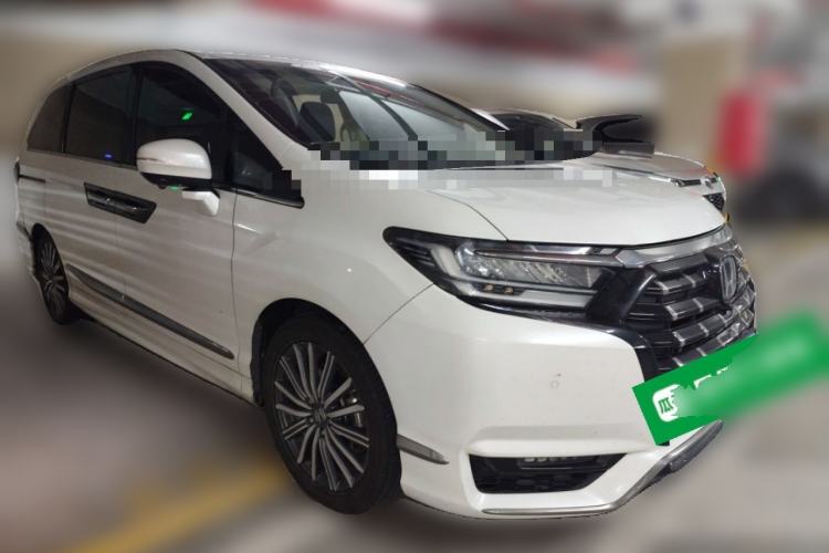 Used Honda Elysion 2022 2.0L eHEV Luxury First Edition Front Right 45 Deg