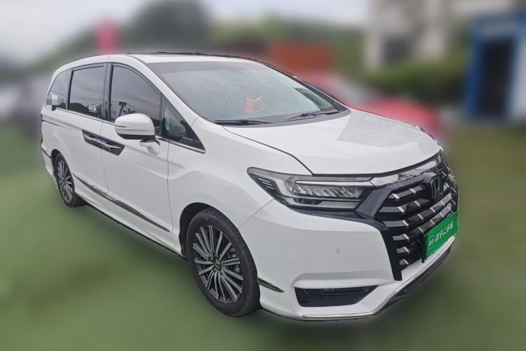 Used Honda Elysion 2022 2.0L eHEV Prestige Edition Front Right 45 Deg
