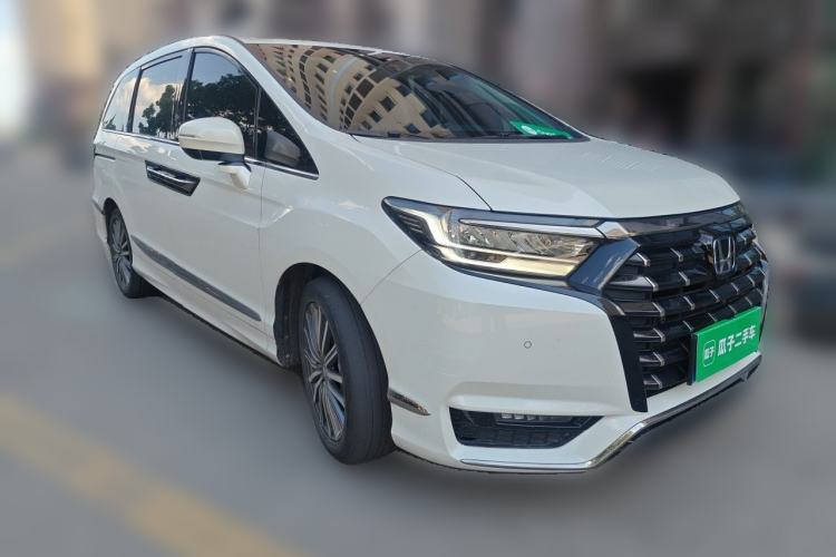 Used Honda Elysion 2022 2.0L eHEV Prestige Edition Front Right 45 Deg