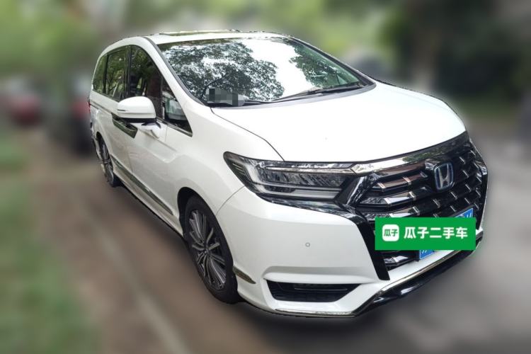 Used Honda Elysion 2022 2.0L eHEV Prestige Edition Front Right 45 Deg