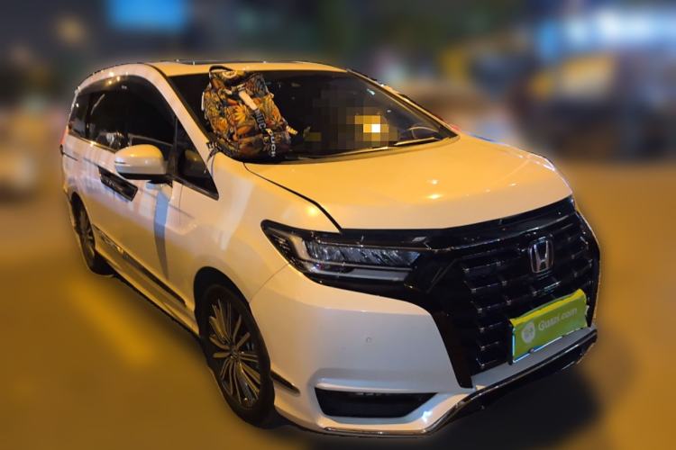 Used Honda Elysion 2022 2.0L eHEV Prestige Edition Front Right 45 Deg