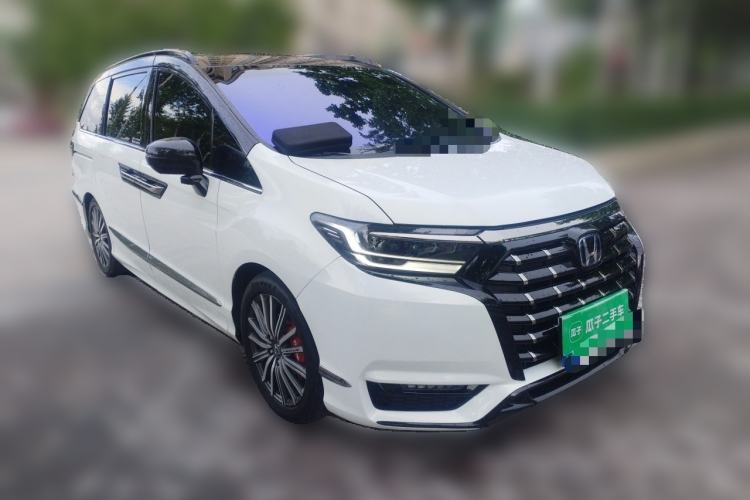 Used Honda Elysion 2022 2.0L eHEV Luxury Edition Front Right 45 Deg