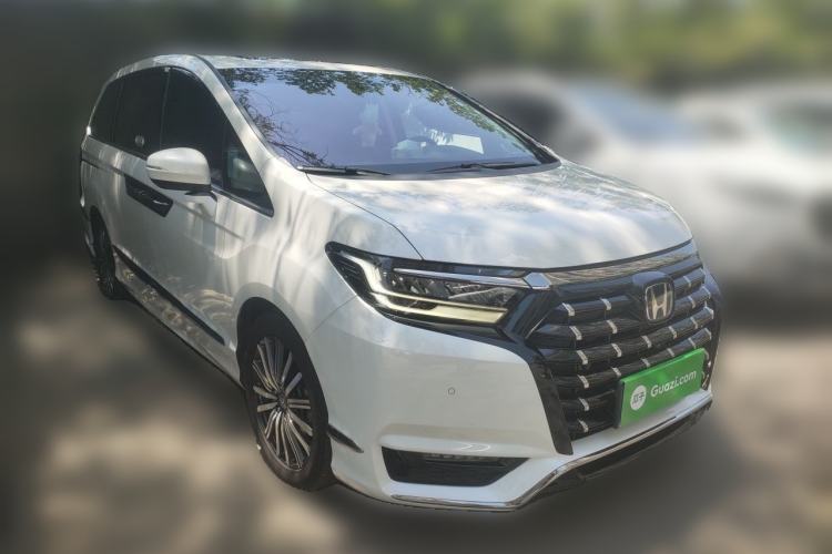 Used Honda Elysion 2022 2.0L eHEV Prestige Edition Front Right 45 Deg
