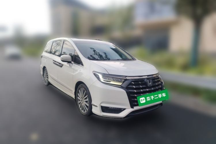 Used Honda Elysion 2022 2.0L eHEV Luxury Edition Front Right 45 Deg