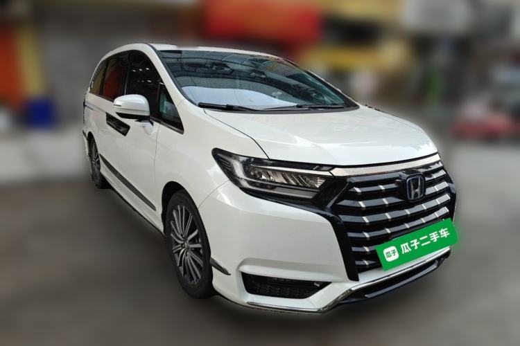 Used Honda Elysion 2022 2.0L eHEV Luxury First Edition Front Right 45 Deg