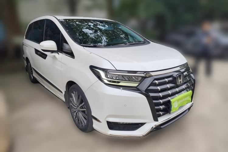 Used Honda Elysion 2022 2.0L eHEV Prestige Edition Front Right 45 Deg