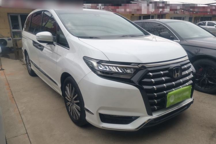Used Honda Elysion 2022 2.0L eHEV Luxury Edition Front Right 45 Deg