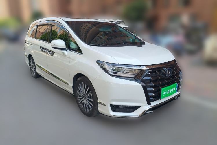 Used Honda Elysion 2022 2.0L eHEV Luxury Edition Front Right 45 Deg