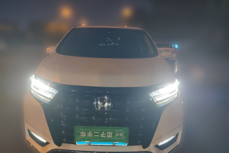Used Honda Elysion 2022 2.0L eHEV Luxury Edition Front