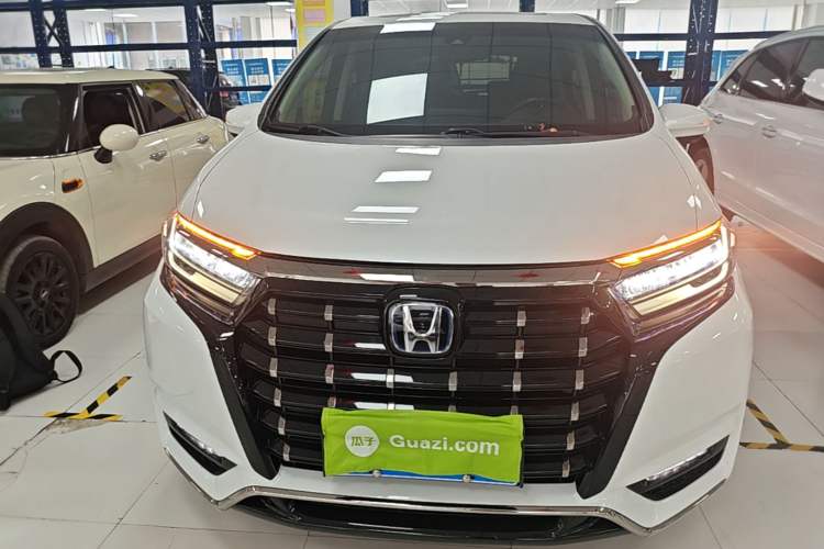 Used Honda Elysion 2022 2.0L eHEV Luxury First Edition Front