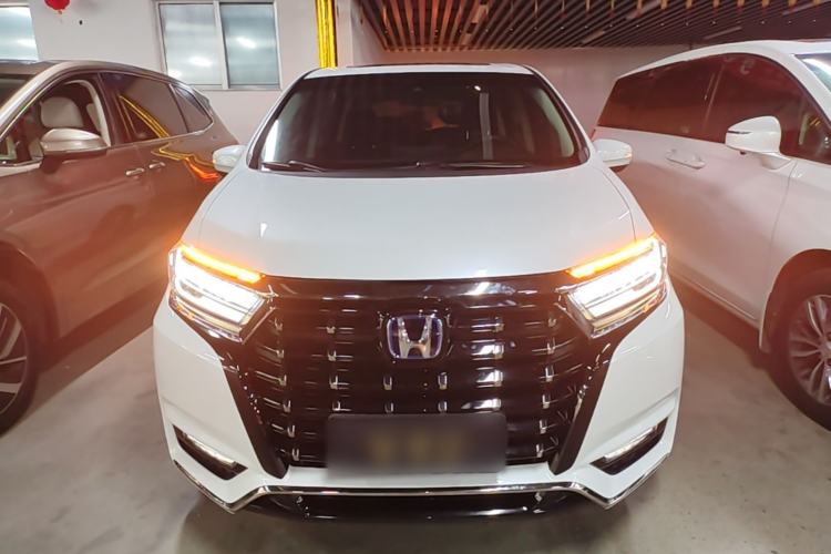 Used Honda Elysion 2022 2.0L eHEV Luxury Edition Front