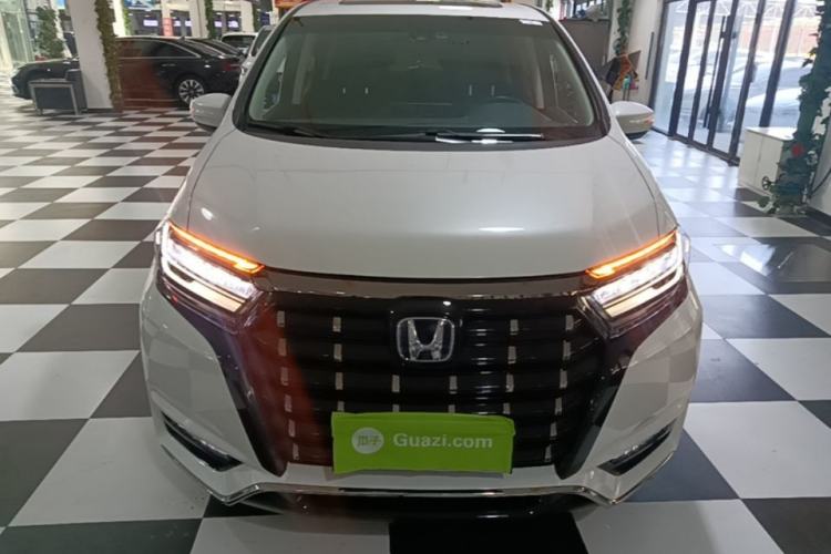 Used Honda Elysion 2022 2.0L eHEV Luxury Edition Front