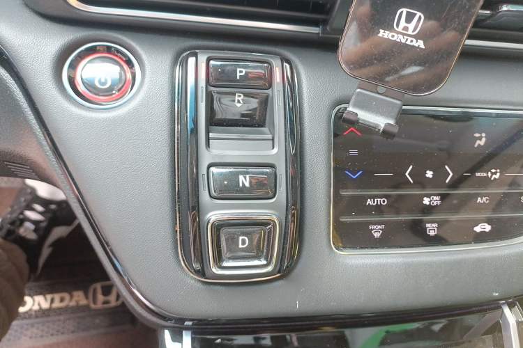 Used Honda Elysion 2022 2.0L eHEV Luxury Edition Gear Lever