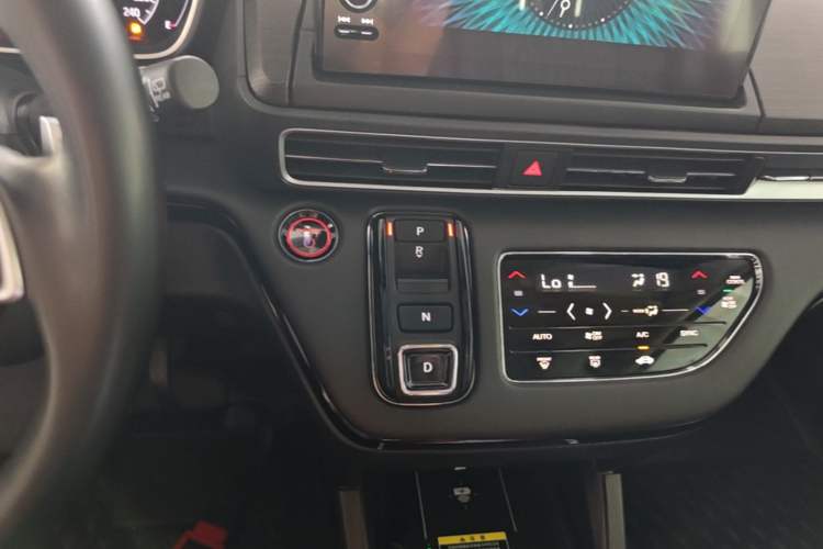 Used Honda Elysion 2022 2.0L eHEV Luxury Edition Gear Lever