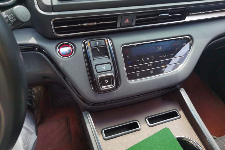 Used Honda Elysion 2022 2.0L eHEV Comfort Version Gear Lever
