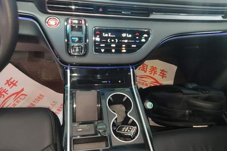 Used Honda Elysion 2022 2.0L eHEV Luxury Edition Gear Lever