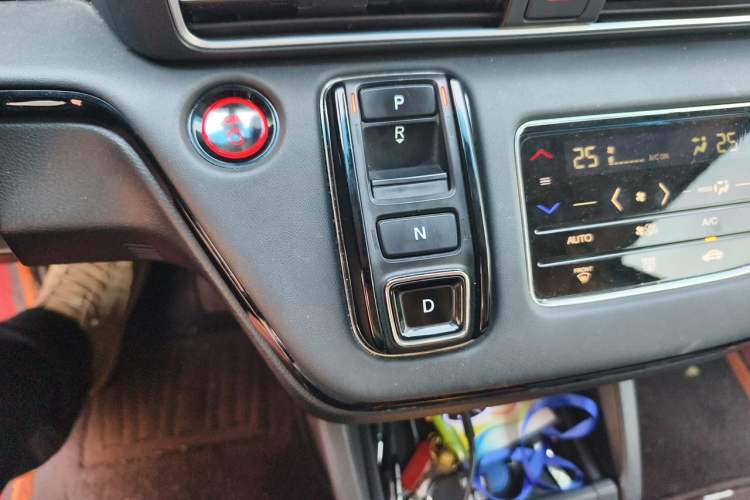 Used Honda Elysion 2022 2.0L eHEV Luxury Edition Gear Lever