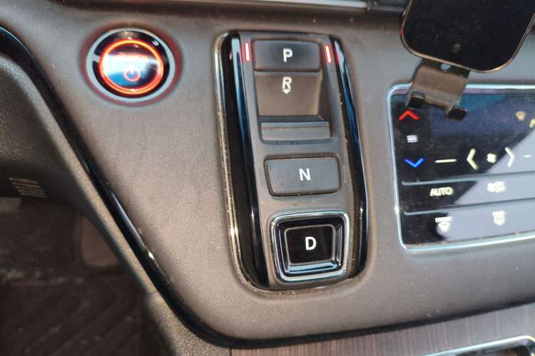 Used Honda Elysion 2022 2.0L eHEV Luxury First Edition Gear Lever