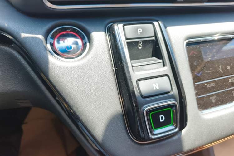 Used Honda Elysion 2022 2.0L eHEV Luxury First Edition Gear Lever
