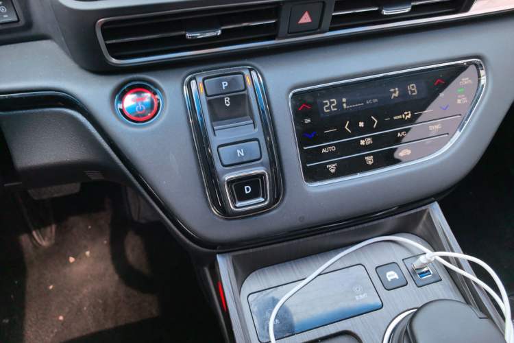 Used Honda Elysion 2022 2.0L eHEV Luxury Edition Gear Lever
