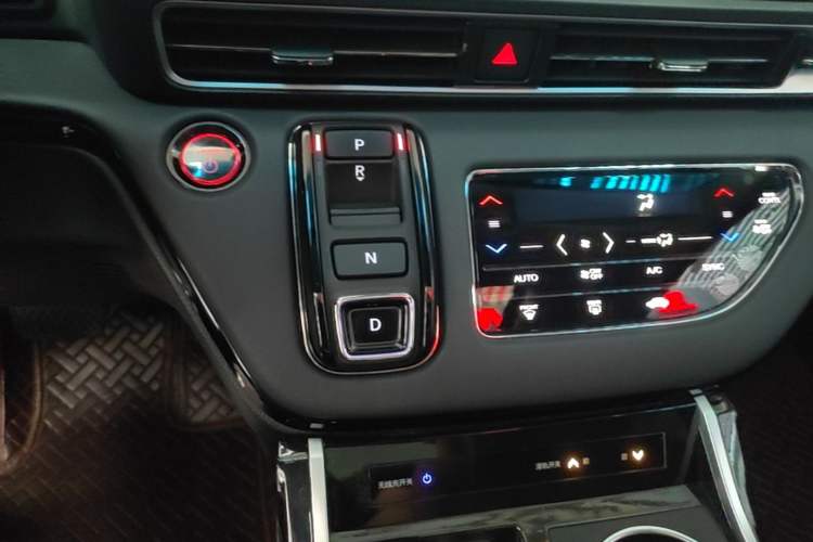 Used Honda Elysion 2022 2.0L eHEV Luxury Edition Gear Lever