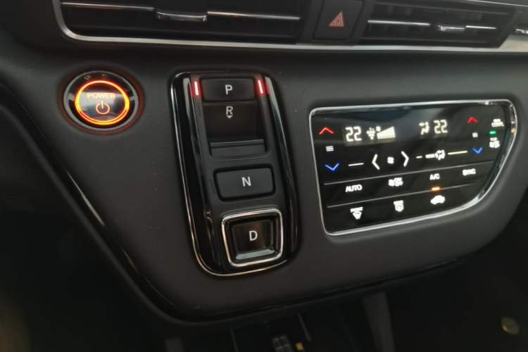 Used Honda Elysion 2022 2.0L eHEV Prestige Edition Gear Lever