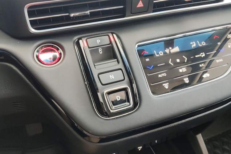Used Honda Elysion 2022 2.0L eHEV Prestige Edition Gear Lever