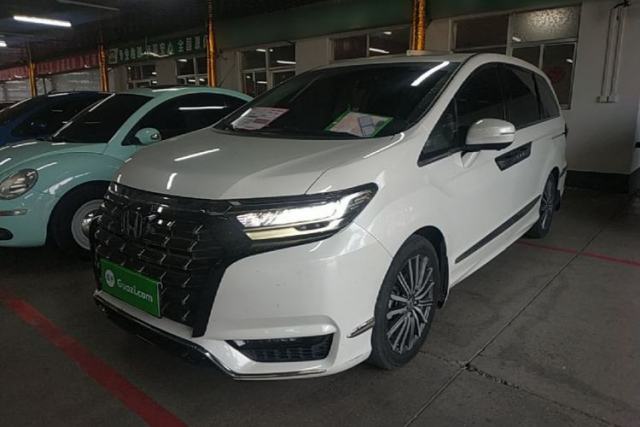 Used Honda Elysion 2022 2.0L eHEV Luxury First Edition